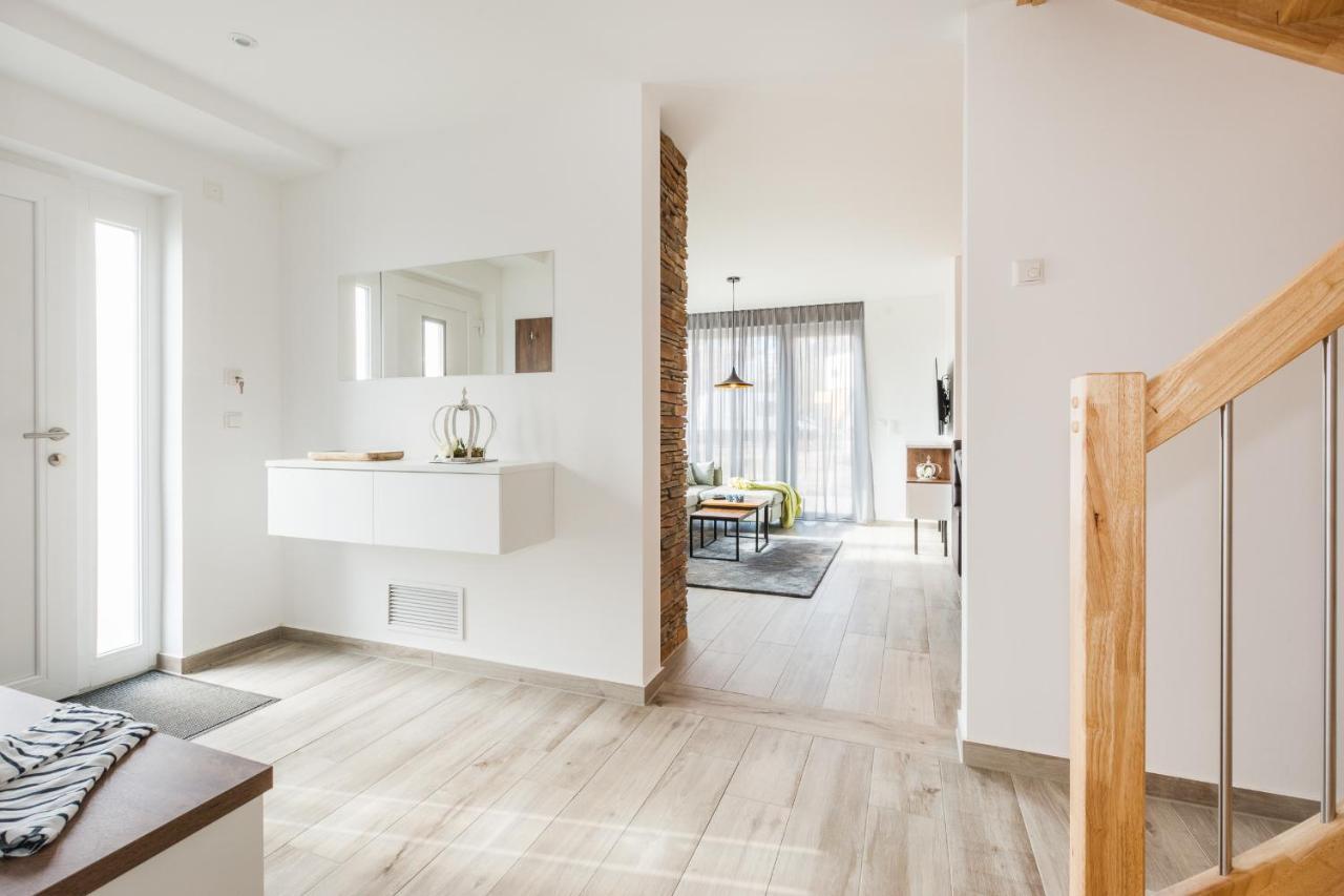Ferienhaus-See-Sauna-Kamin-Hund Mit E-Ladestation Krakow am See Luaran gambar